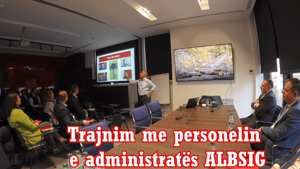 VIDEO/Trajnim me personelin e administratës&nbsp;ALBSIG