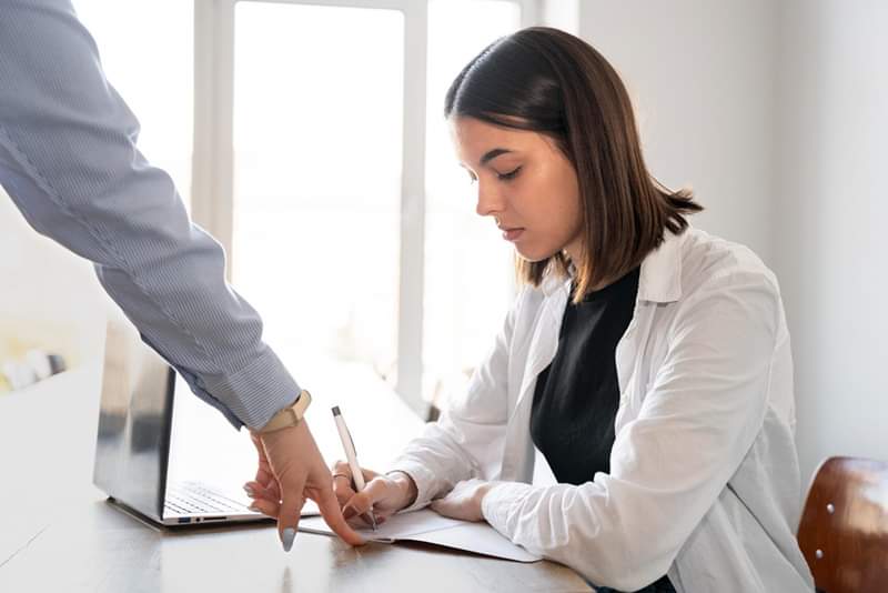 Bullizmi në vendin e punës shoqërohet me probleme afatgjata të shëndetit mendor (859&nbsp;fjalë)