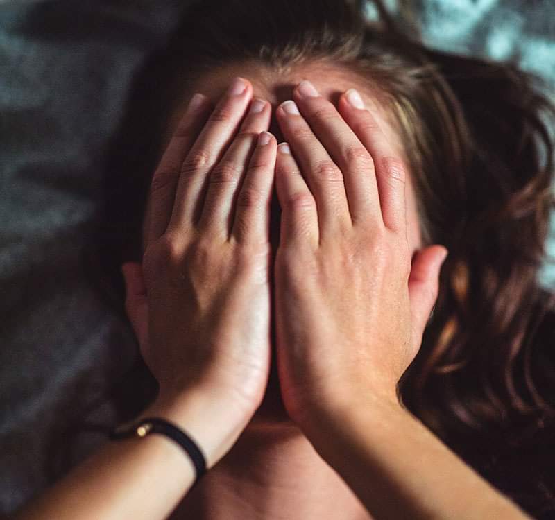 Pse ndjej kaq shumë keqardhje dhe faj? (1079&nbsp;fjalë)